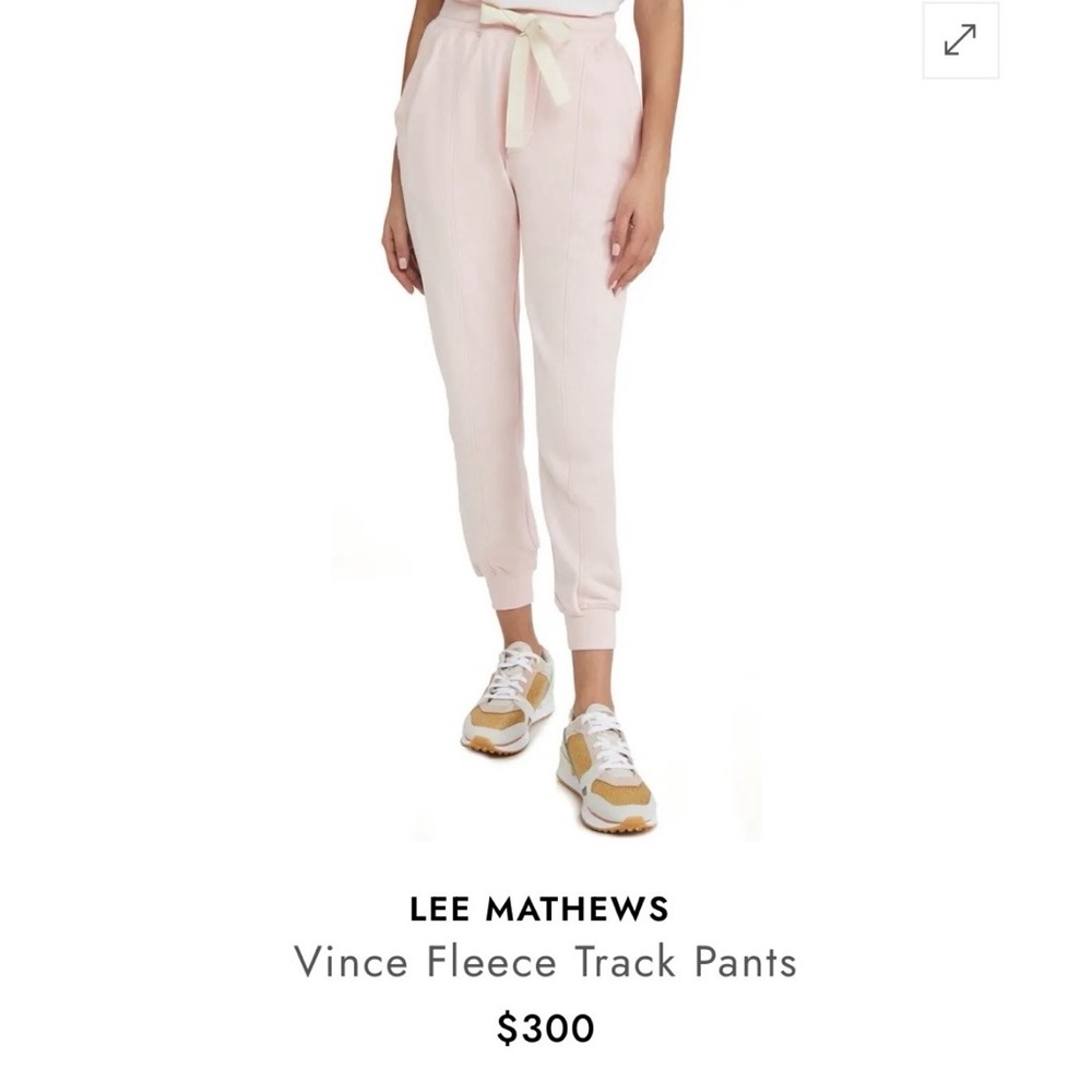Lee Mathews - Joggers - Picture 2 of 3